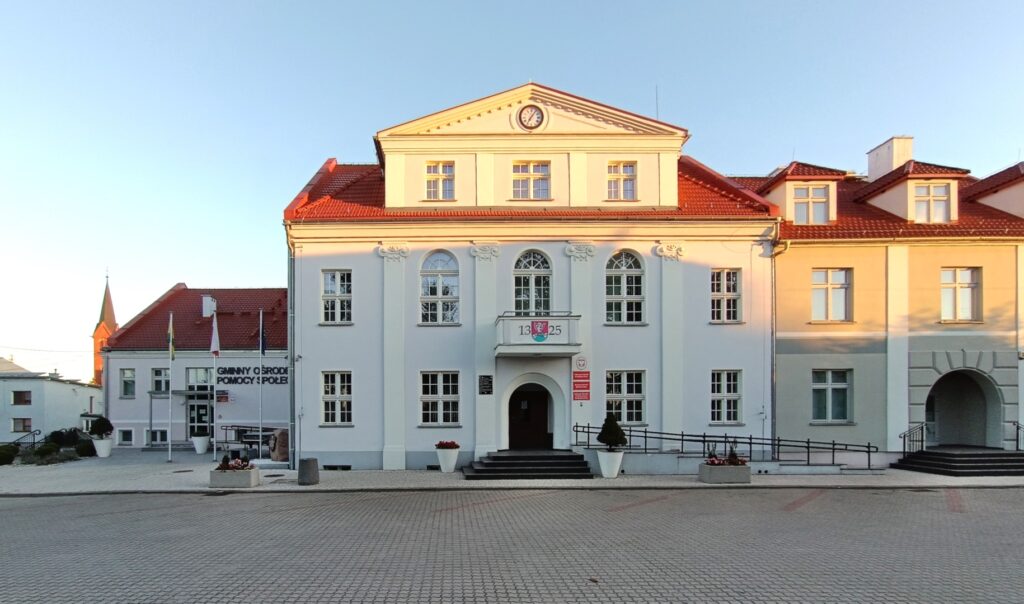 Siedziba Urzędu Gminy Biskupiec, ratusz